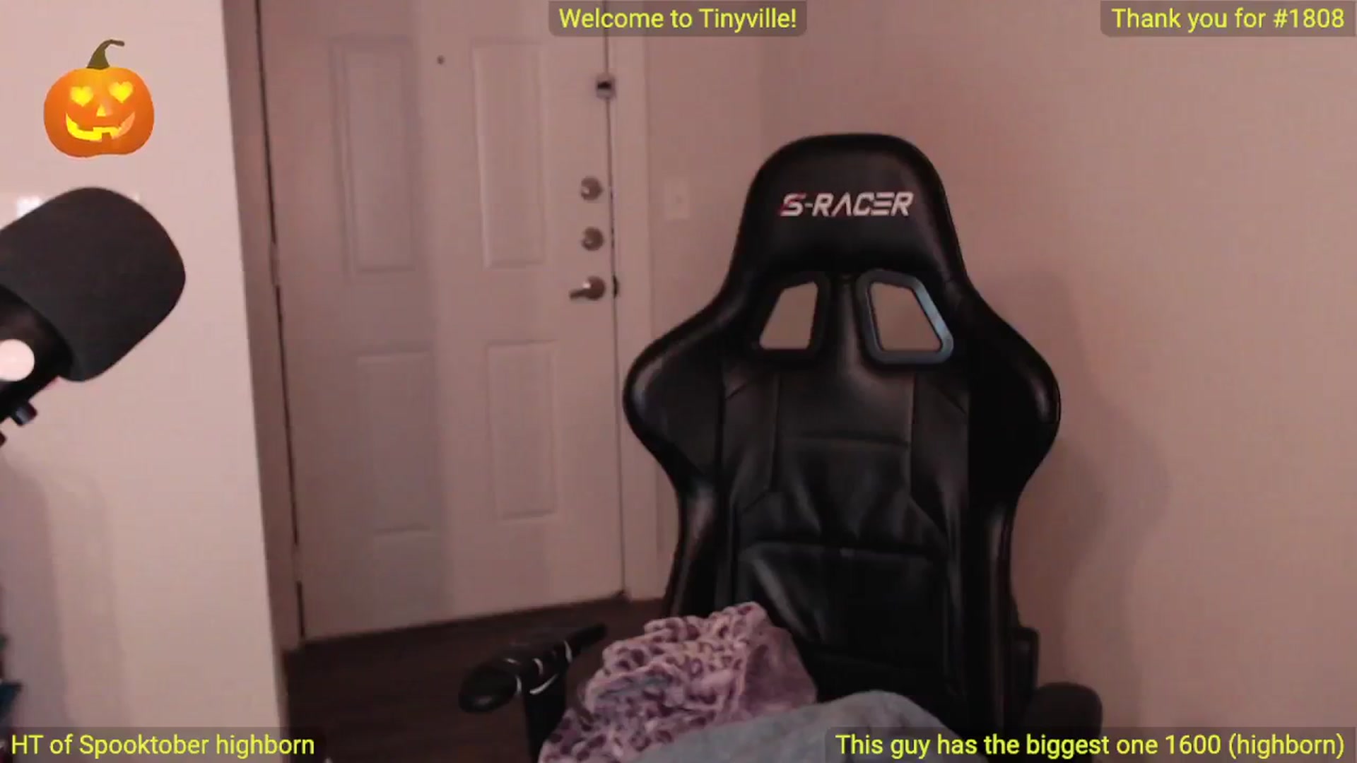 Gallery image thumbnail from ATinyCassie's myfreecams stream on, 10/06/2024, 05:04 image 18 of 20