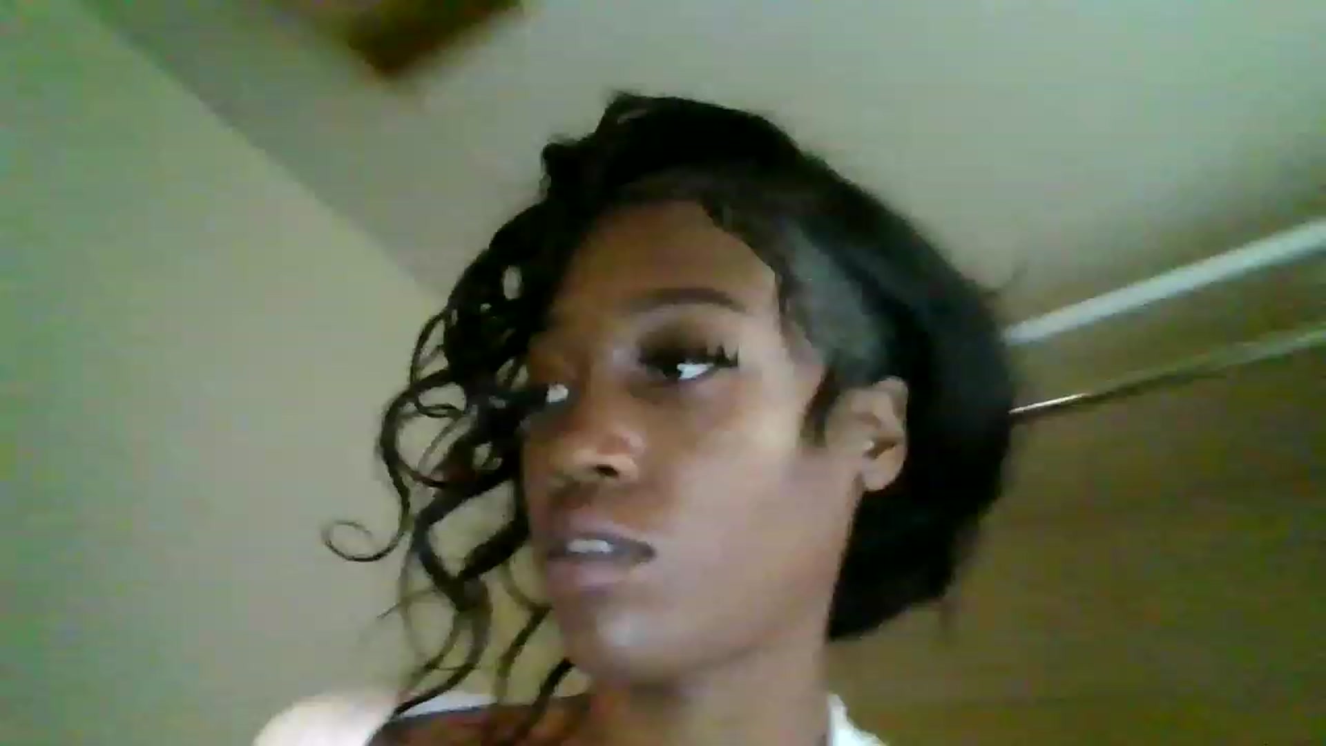 Gallery image thumbnail from AYummy1's myfreecams stream on, 06/18/2023, 16:05 image 17 of 20