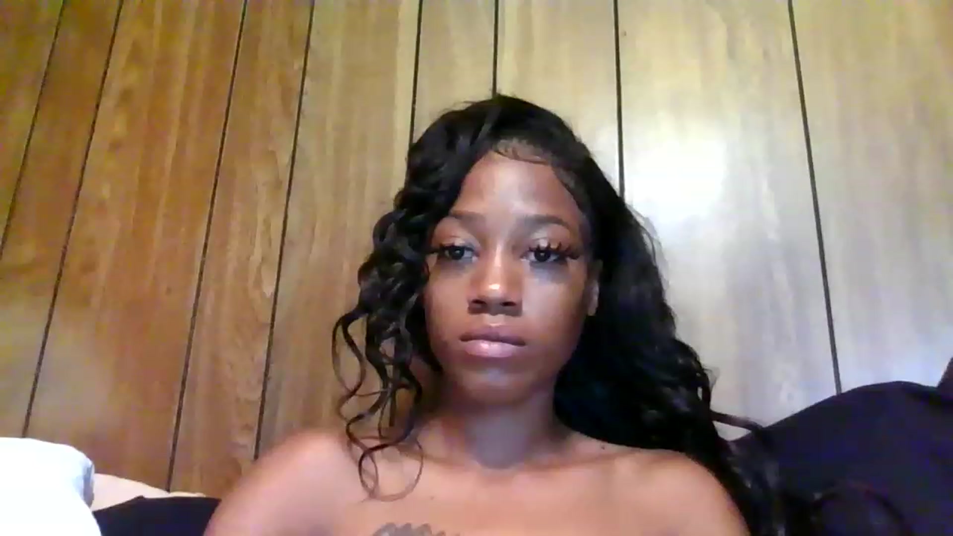 Gallery image thumbnail from AYummy1's myfreecams stream on, 06/18/2023, 16:40 image 9 of 20