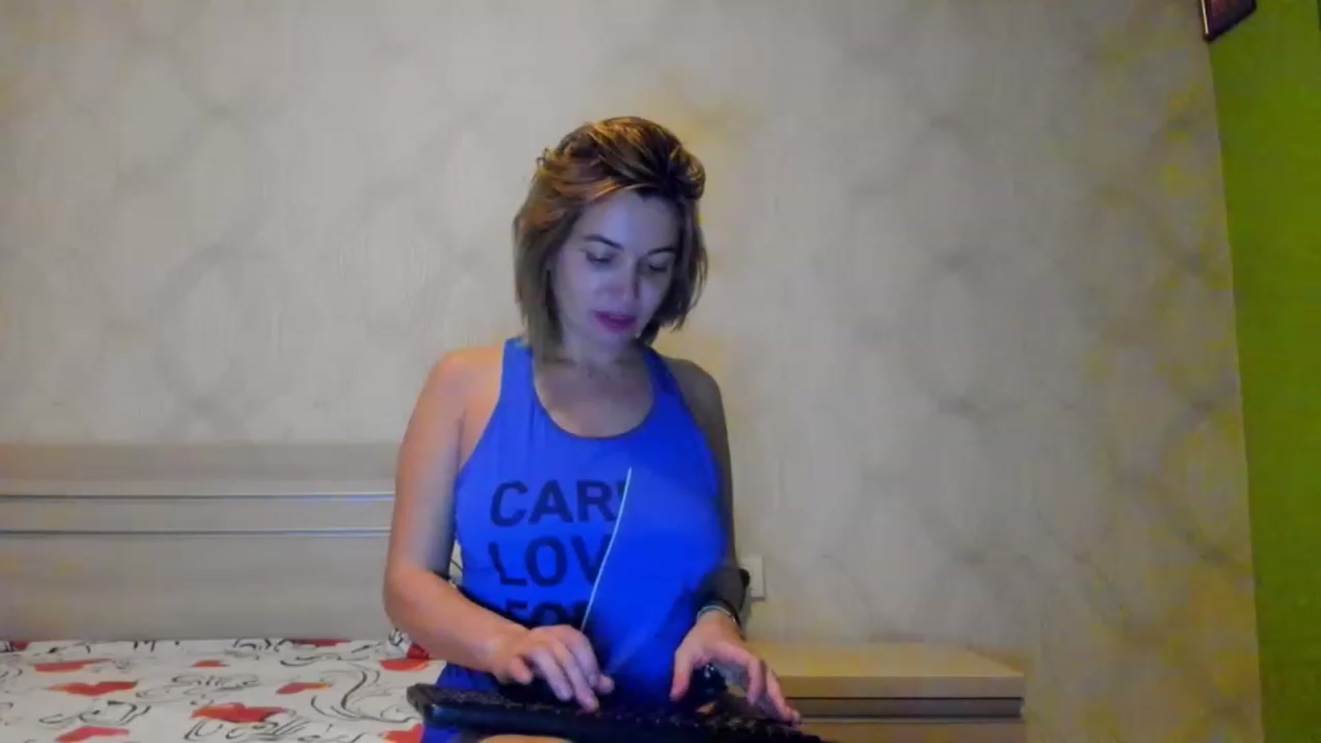 Gallery image thumbnail from A_Butterfly_1's myfreecams stream on, 01/02/2023, 19:16 image 7 of 20