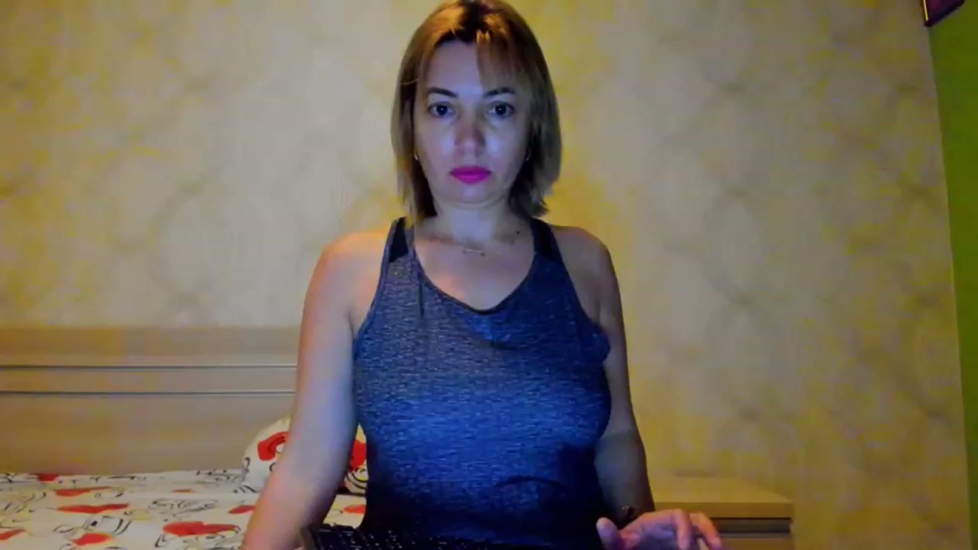 Gallery image thumbnail from A_Butterfly_1's myfreecams stream on, 01/04/2023, 19:50 image 1 of 20
