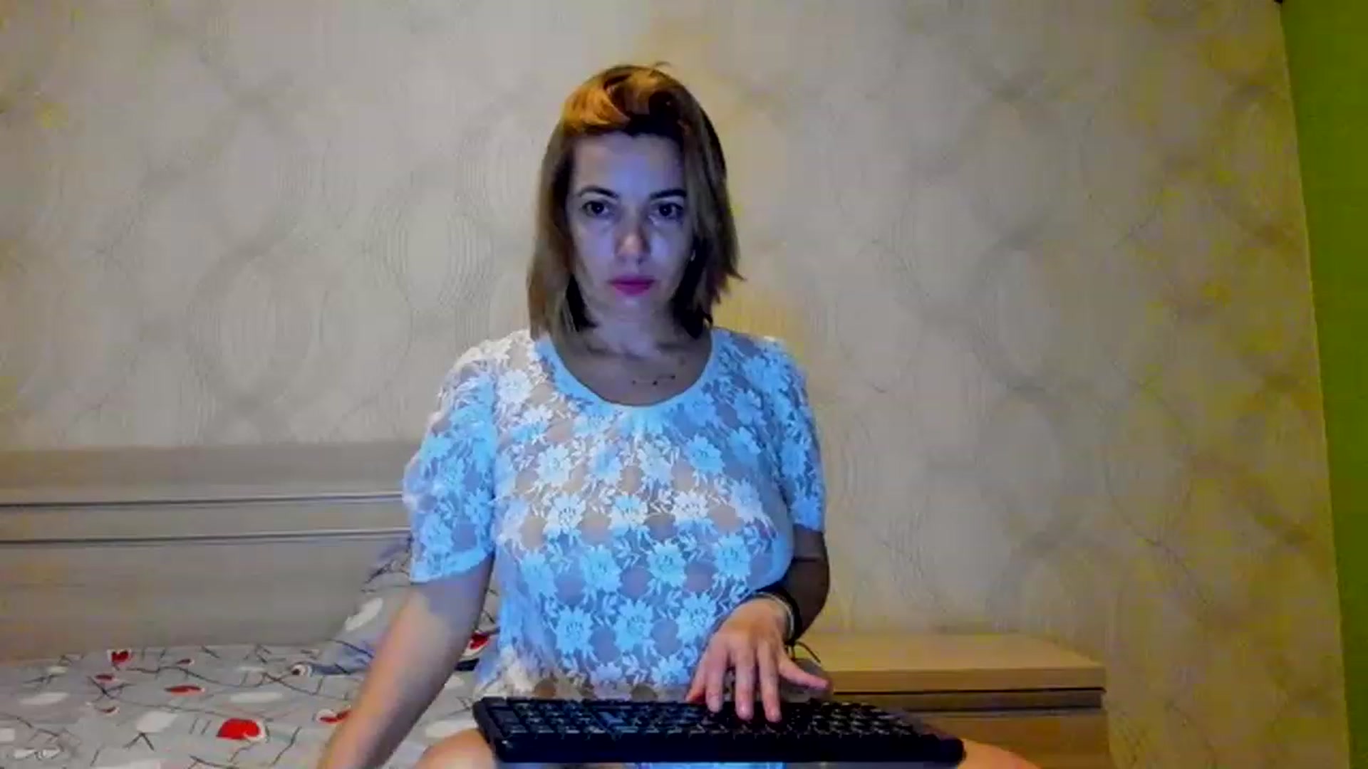 Gallery image thumbnail from A_Butterfly_1's myfreecams stream on, 01/20/2023, 19:52 image 12 of 20