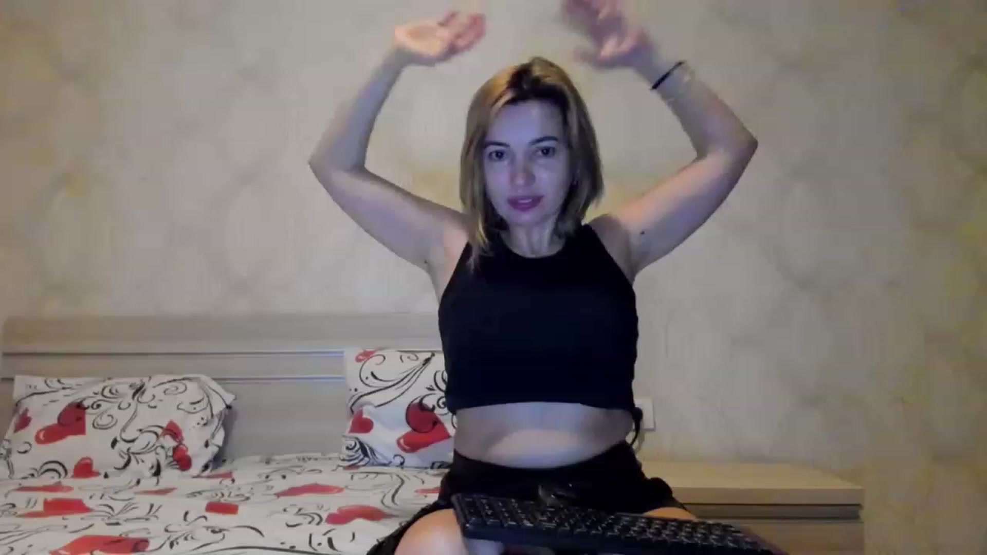 Gallery image thumbnail from A_Butterfly_1's myfreecams stream on, 02/04/2023, 20:12 image 1 of 20