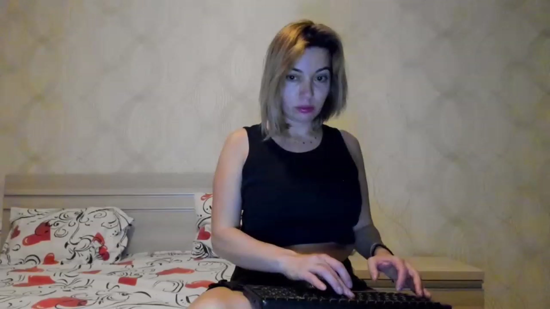 Gallery image thumbnail from A_Butterfly_1's myfreecams stream on, 02/04/2023, 20:12 image 10 of 20
