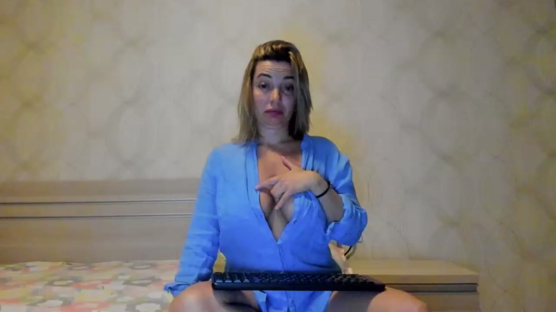 Gallery image thumbnail from A_Butterfly_1's myfreecams stream on, 03/24/2023, 19:54 image 9 of 20