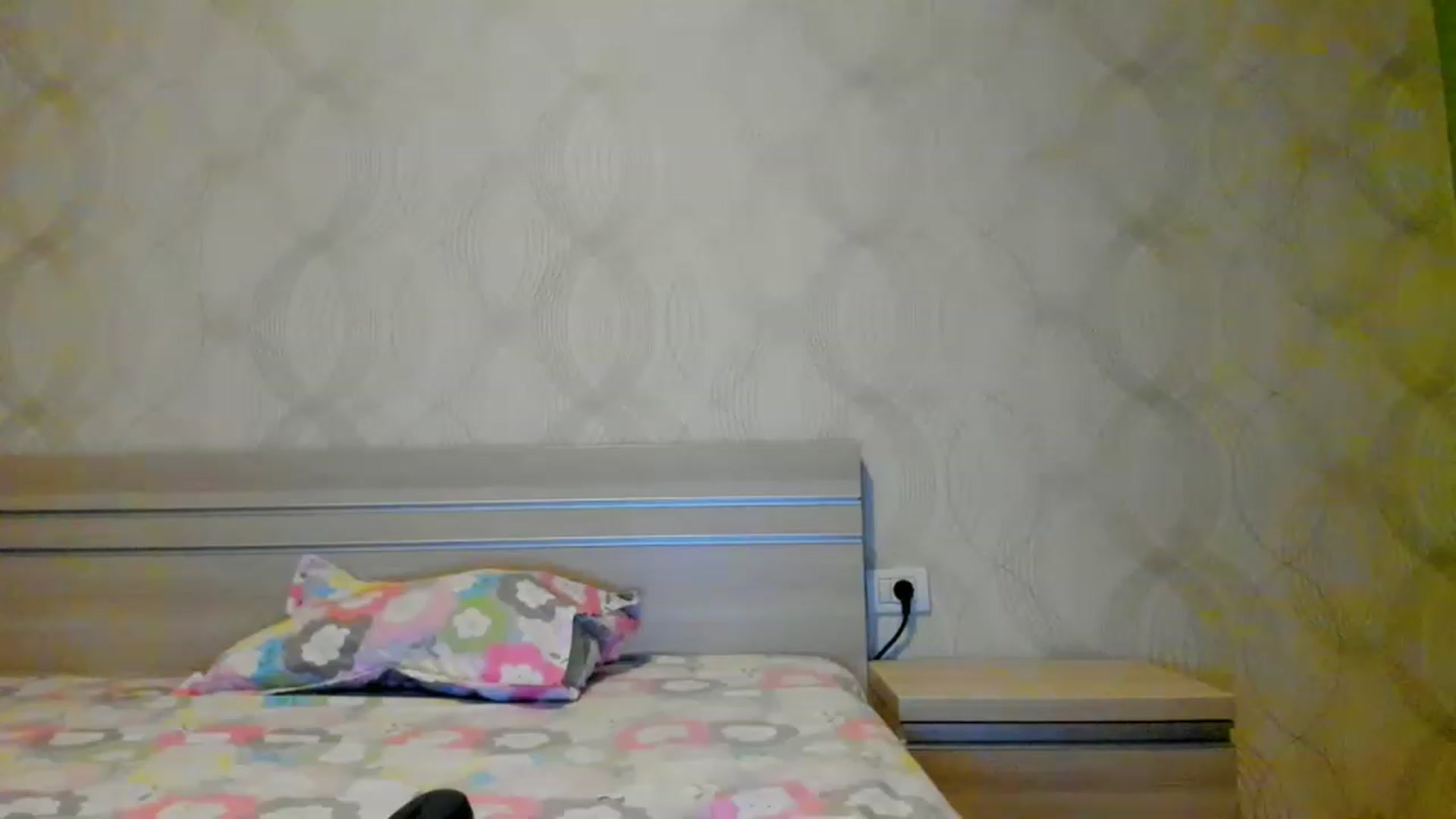 Gallery image thumbnail from A_Butterfly_1's myfreecams stream on, 05/01/2023, 19:26 image 2 of 20