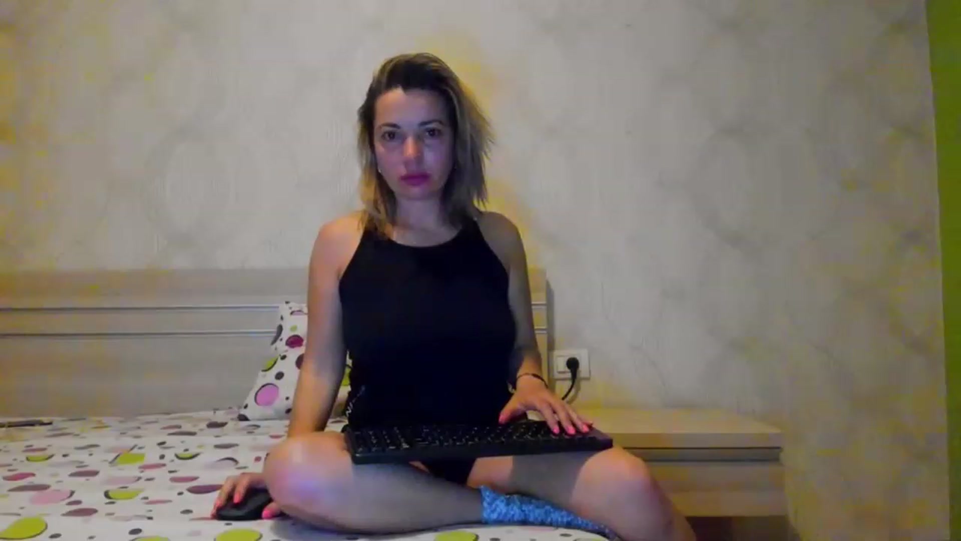 Gallery image thumbnail from A_Butterfly_1's myfreecams stream on, 05/21/2023, 19:16 image 13 of 20