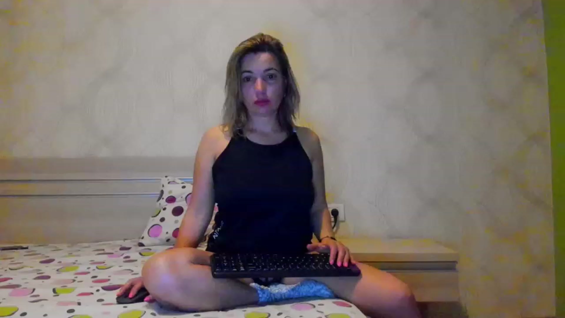 Gallery image thumbnail from A_Butterfly_1's myfreecams stream on, 05/21/2023, 19:16 image 2 of 20