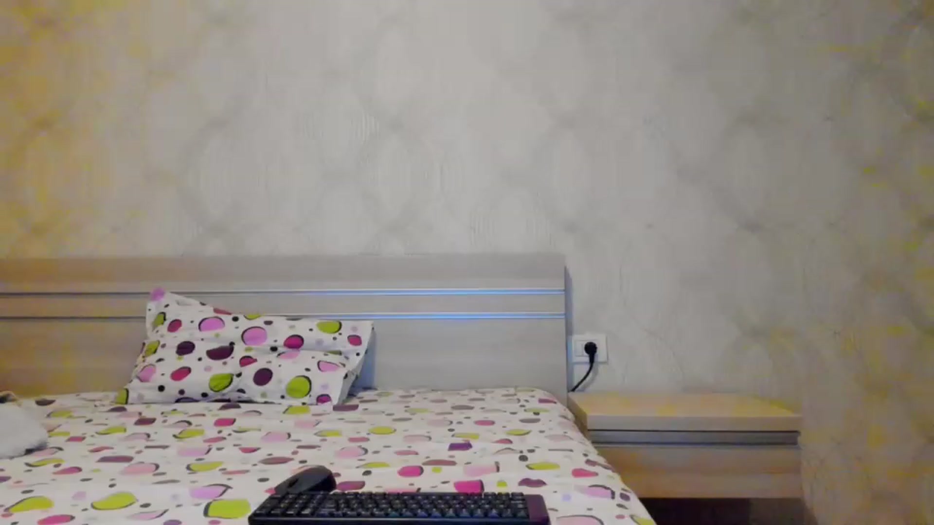 Gallery image thumbnail from A_Butterfly_1's myfreecams stream on, 06/04/2023, 19:41 image 18 of 20