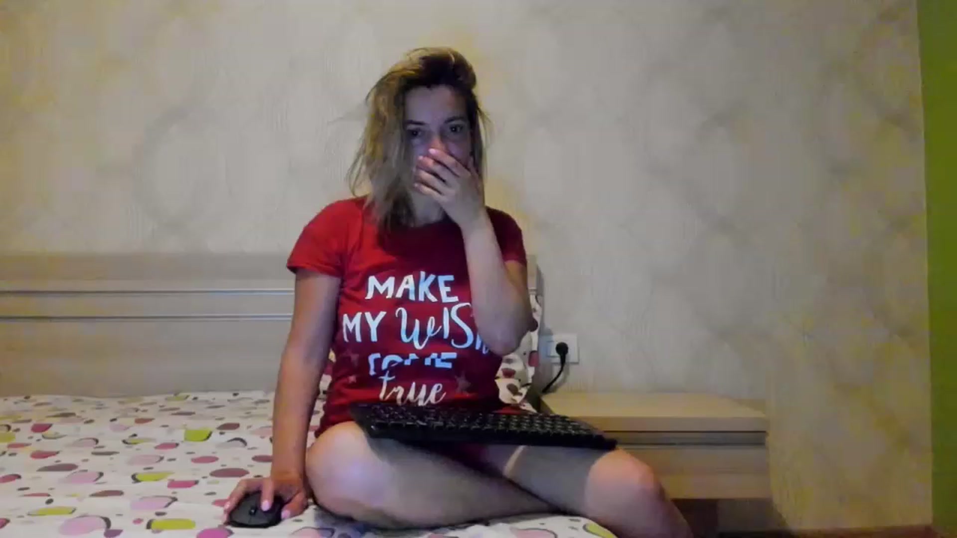 Gallery image thumbnail from A_Butterfly_1's myfreecams stream on, 06/06/2023, 19:08 image 10 of 20