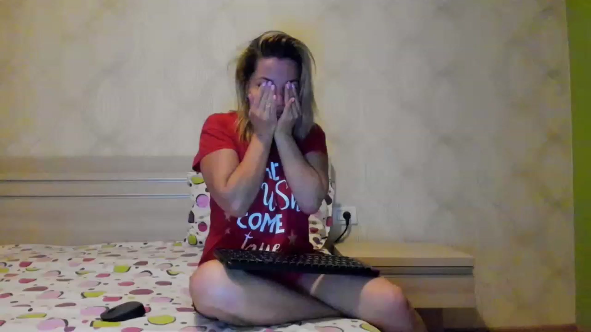 Gallery image thumbnail from A_Butterfly_1's myfreecams stream on, 06/06/2023, 19:08 image 6 of 20