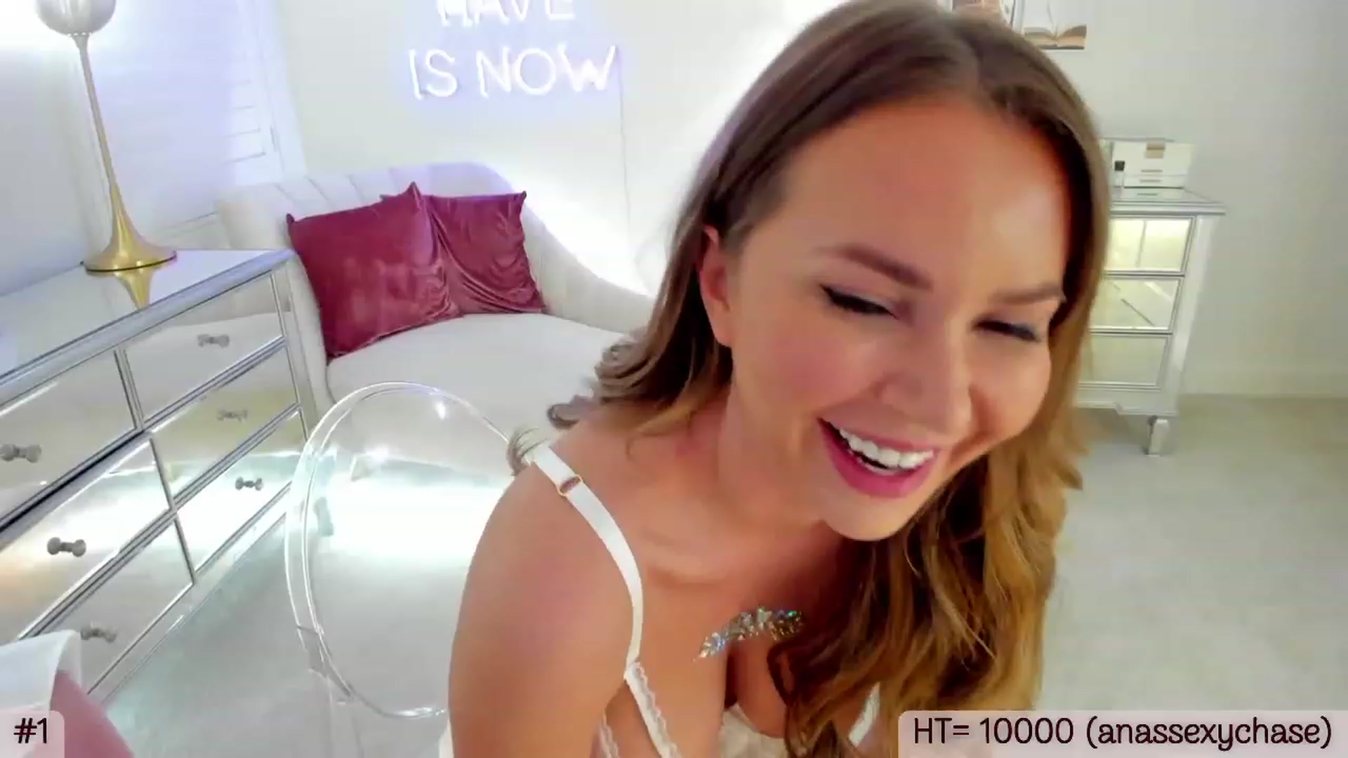 Gallery image thumbnail from A_Cult's myfreecams stream on, 11/20/2022, 03:44 image 6 of 20