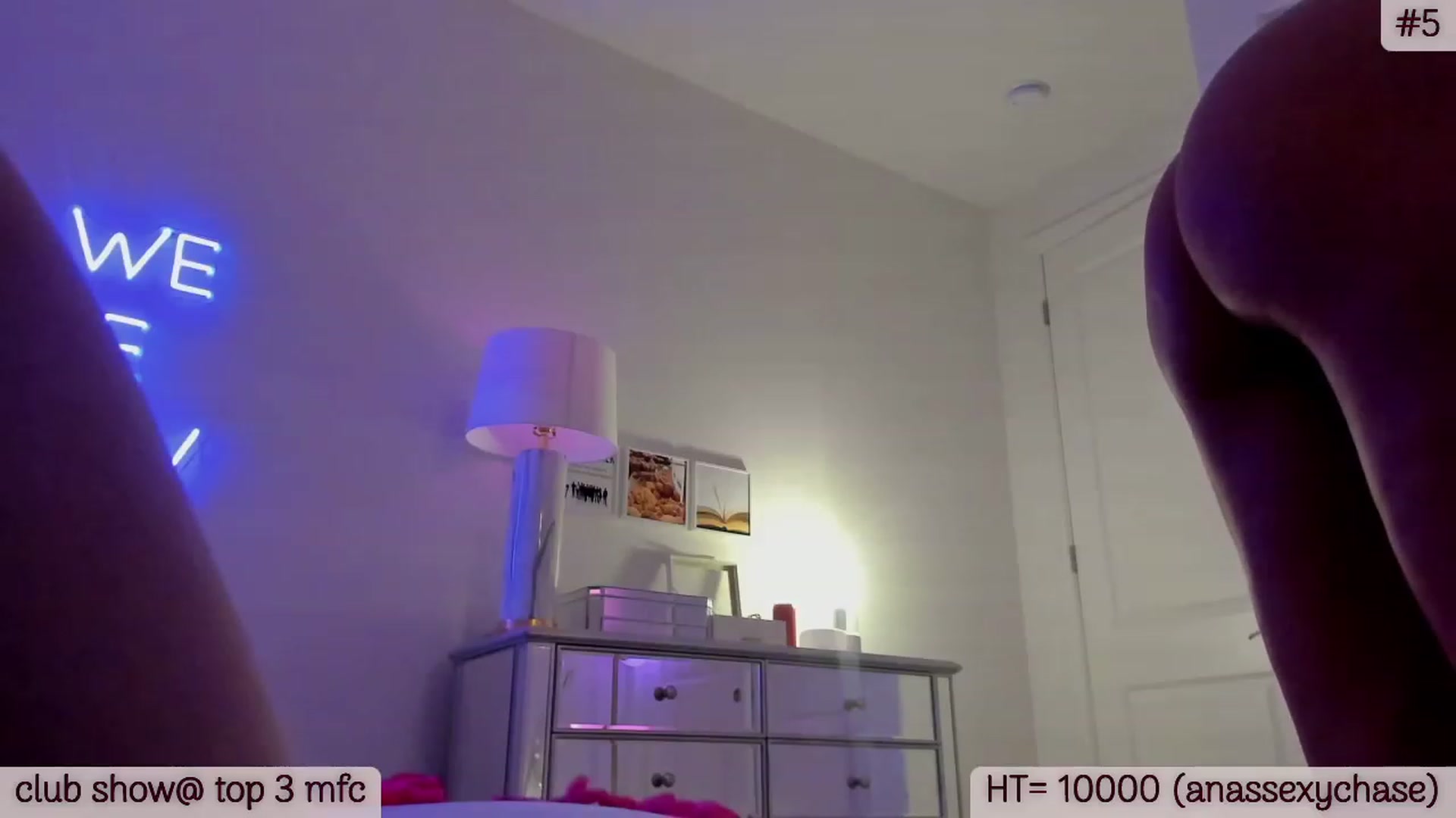 Gallery image thumbnail from A_Cult's myfreecams stream on, 04/14/2023, 04:10 image 18 of 20