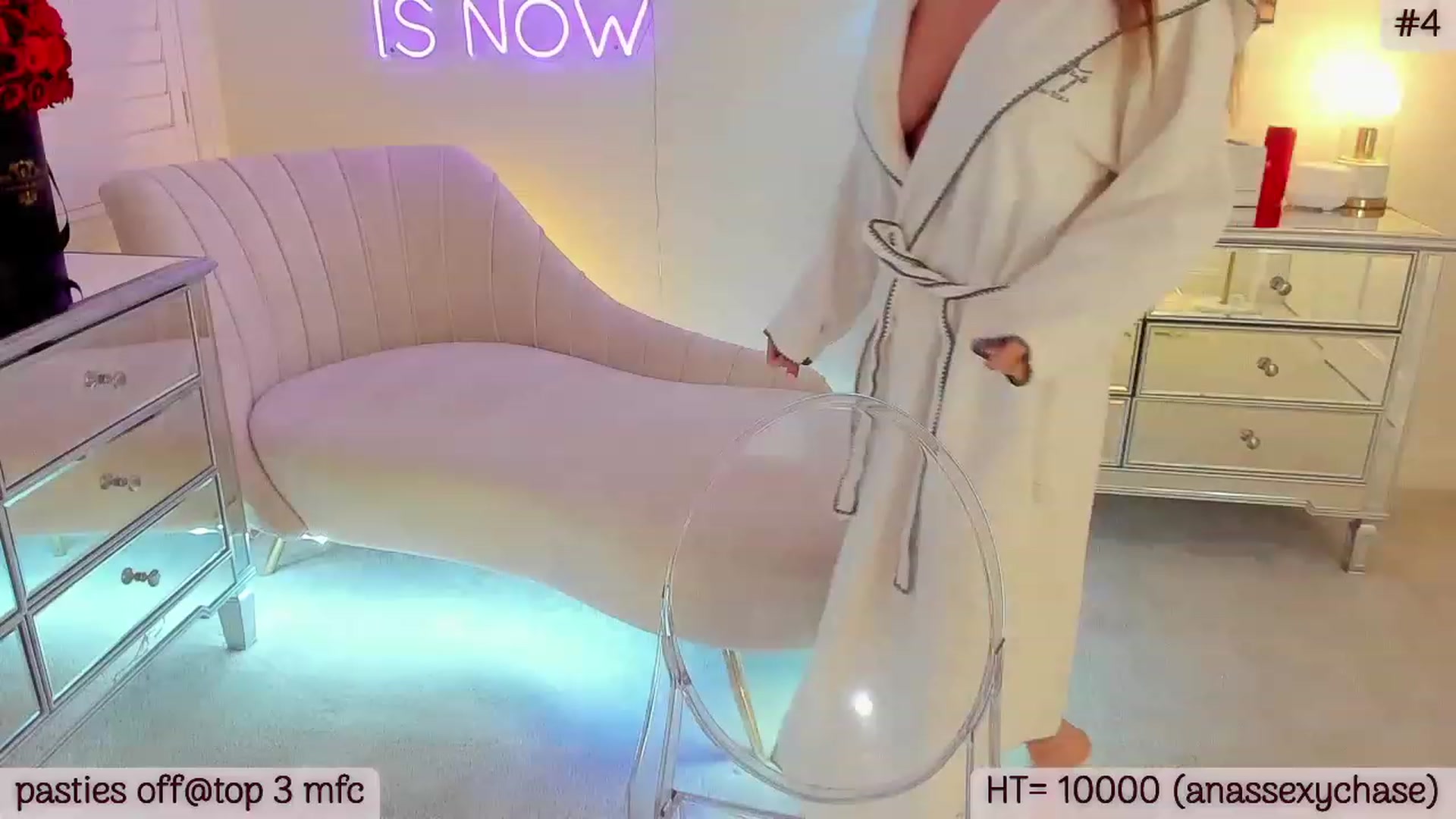 Gallery image thumbnail from A_Cult's myfreecams stream on, 04/16/2023, 02:14 image 18 of 20
