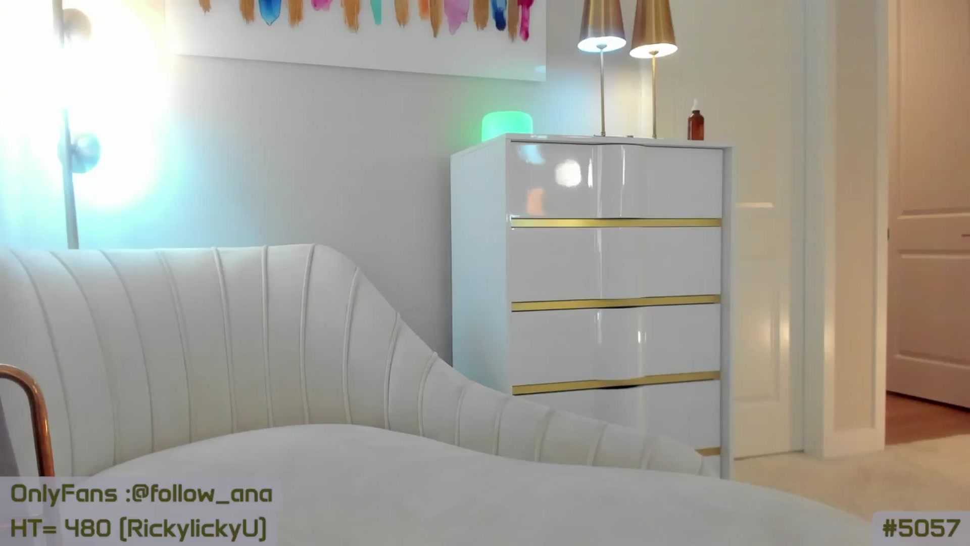 Gallery image thumbnail from A_Cult's myfreecams stream on, 12/06/2024, 01:41 image 11 of 20