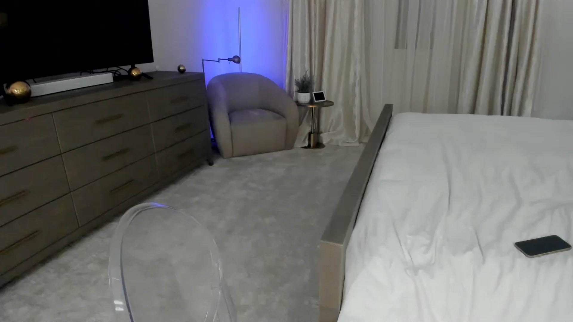 Gallery image thumbnail from A_Cult's myfreecams stream on, 12/17/2024, 02:58 image 14 of 20
