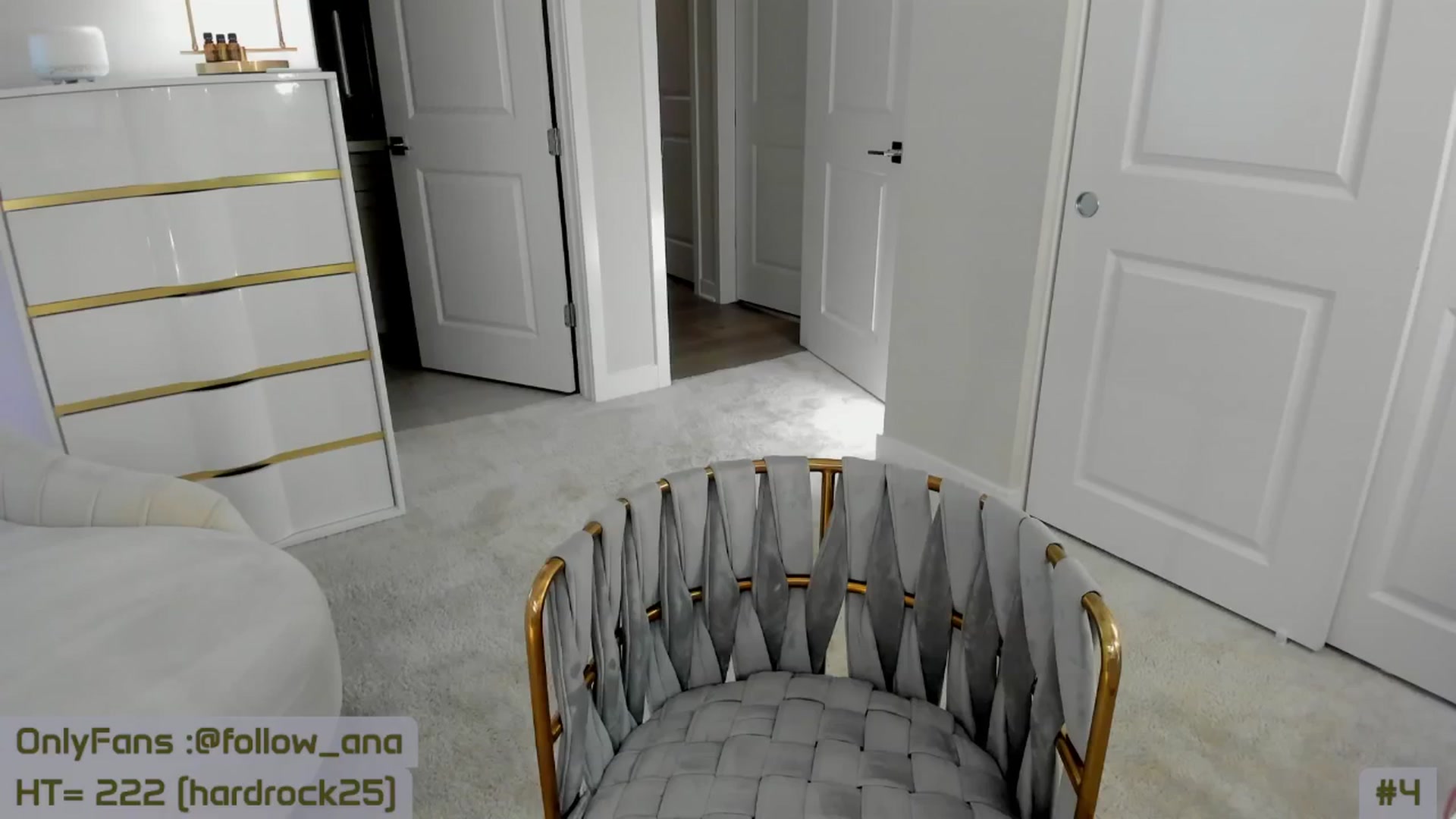 Gallery image thumbnail from A_Cult's myfreecams stream on, 02/06/2025, 08:09 image 3 of 20
