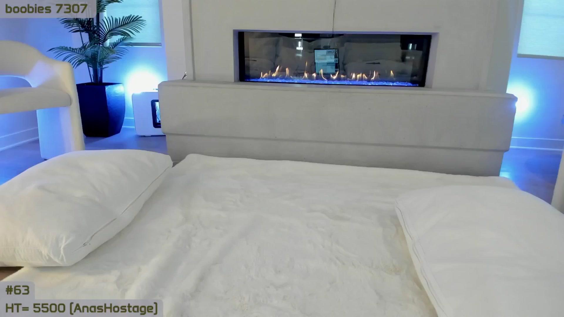 Gallery image thumbnail from A_Cult's myfreecams stream on, 03/16/2025, 03:05 image 7 of 20