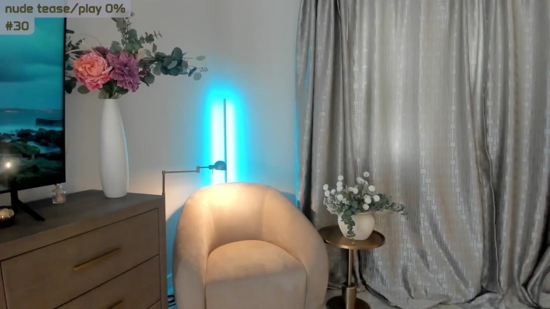 Gallery image thumbnail from A_Cult's myfreecams stream on, 04/07/2025, 24:01 image 18 of 20