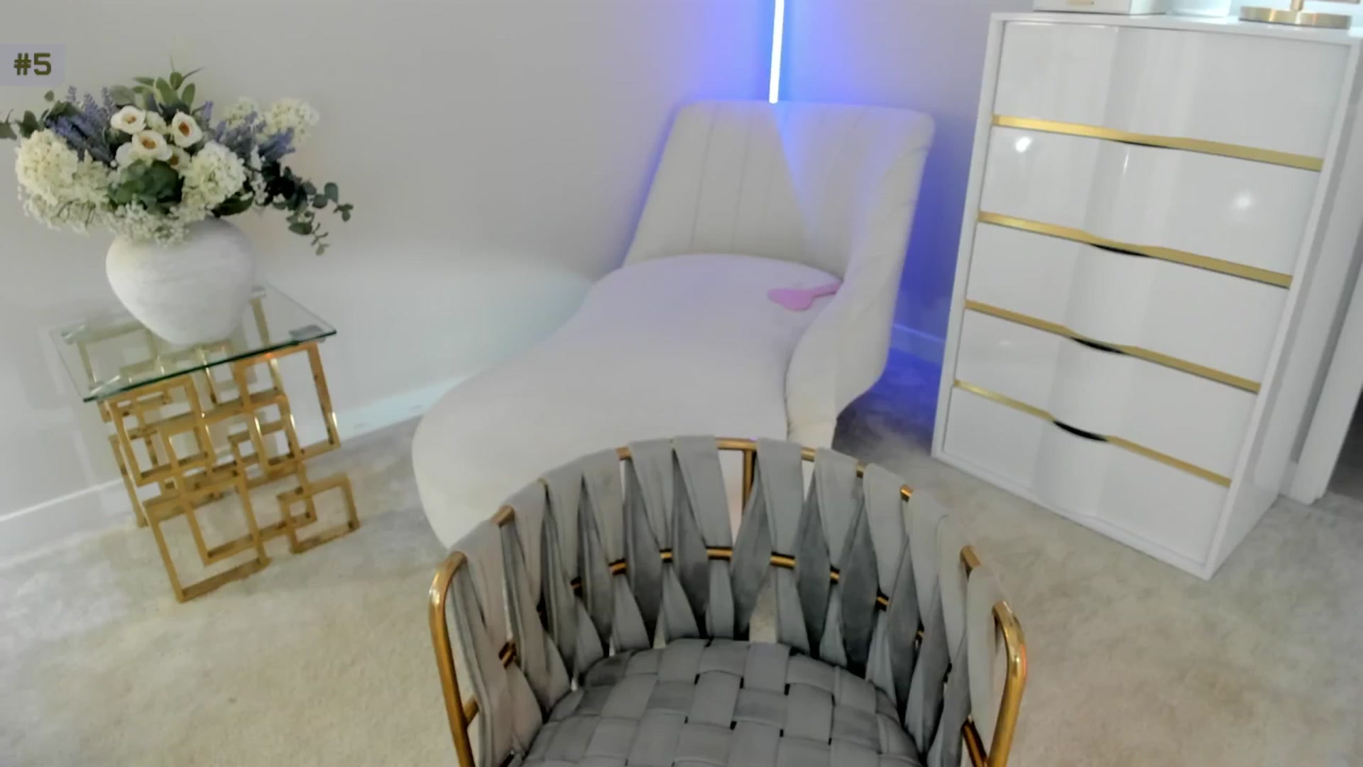 Gallery image thumbnail from A_Cult's myfreecams stream on, 08/15/2025, 04:47 image 1 of 20