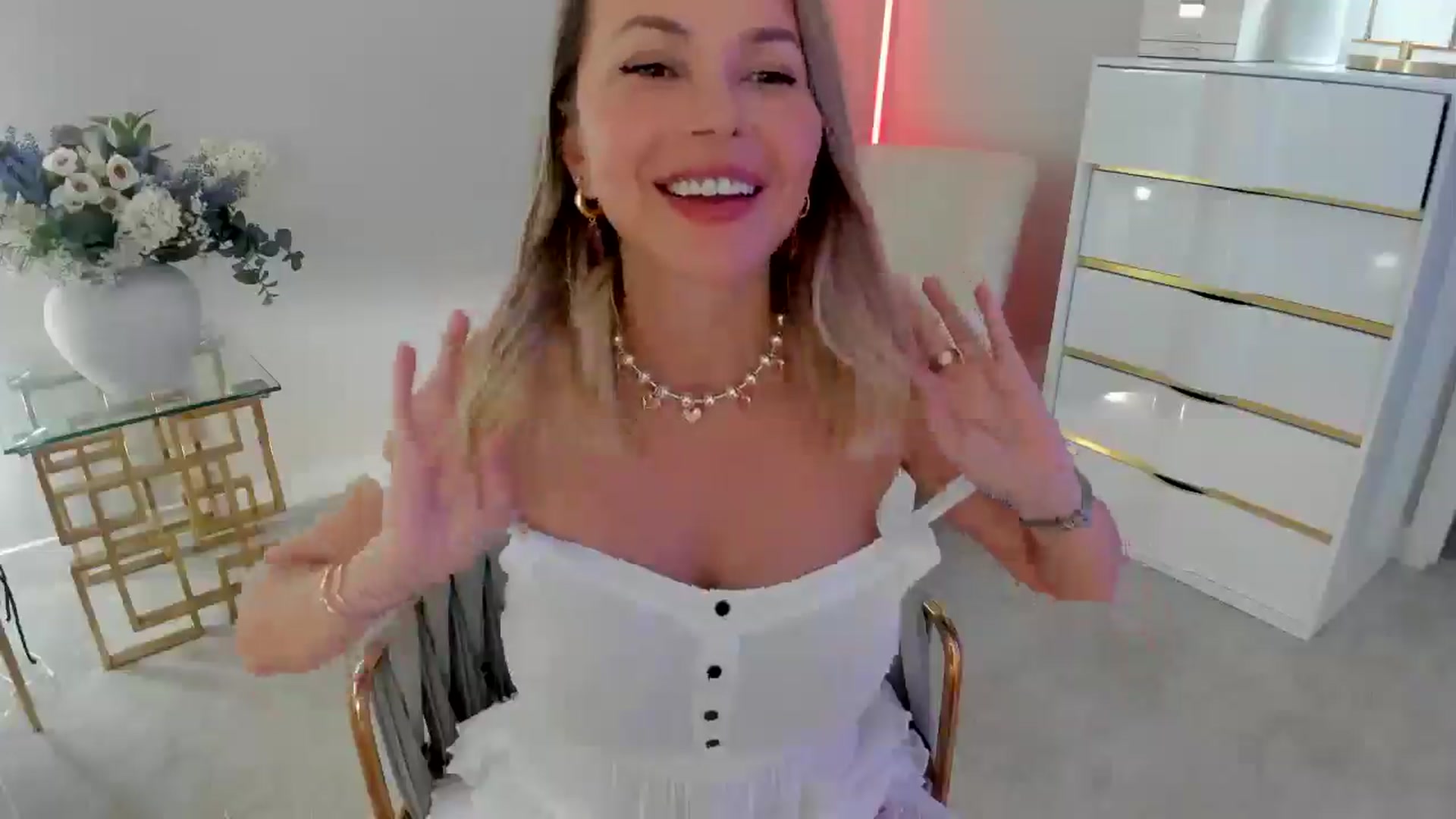 Gallery image thumbnail from A_Cult's myfreecams stream on, 08/23/2025, 02:07 image 13 of 20
