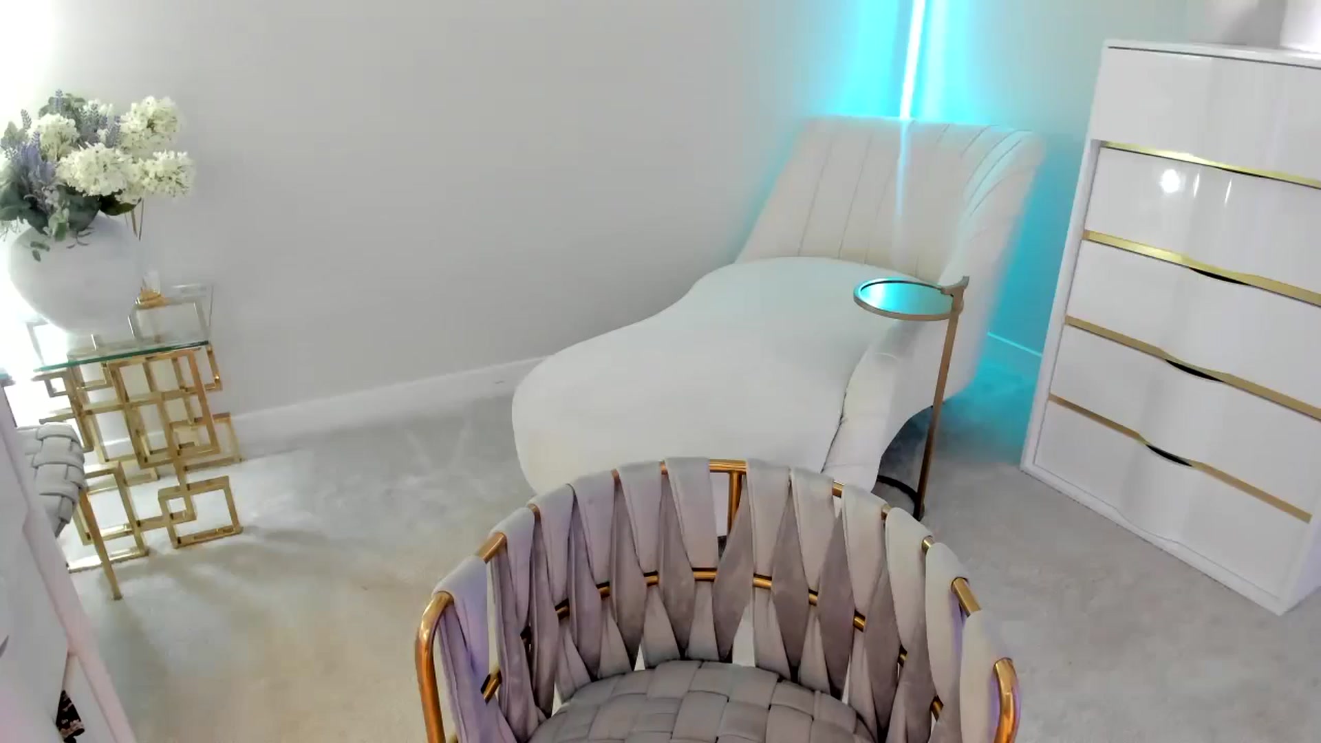 Gallery image thumbnail from A_Cult's myfreecams stream on, 12/29/2025, 05:43 image 13 of 20