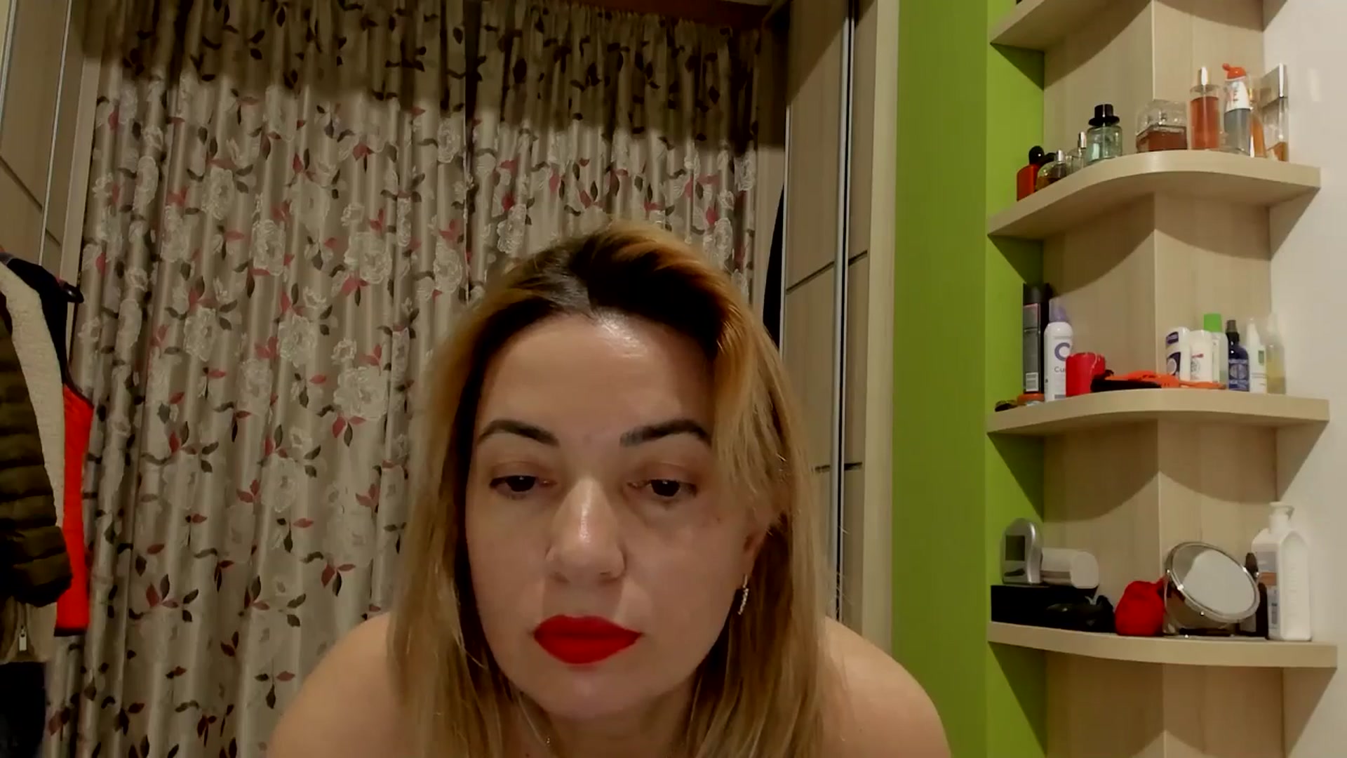 Gallery image thumbnail from A_Happy_Place's myfreecams stream on, 03/11/2026, 21:35 image 17 of 20