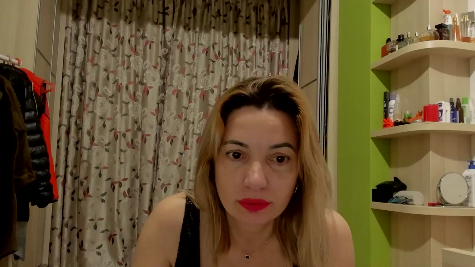 Gallery image thumbnail from A_Happy_Place's myfreecams stream on, 04/08/2026, 20:22 image 18 of 20