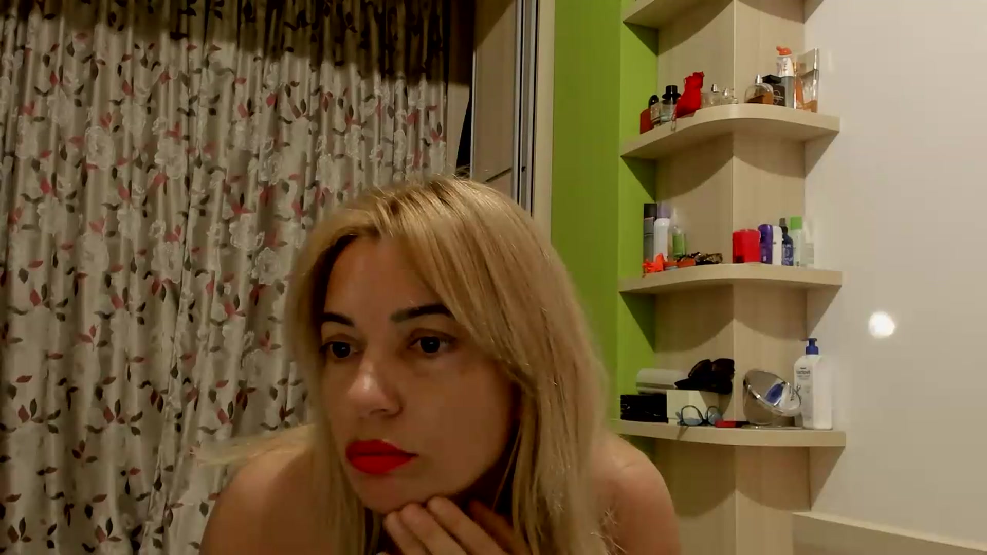 Gallery image thumbnail from A_Happy_Place's myfreecams stream on, 05/16/2026, 20:18 image 14 of 20