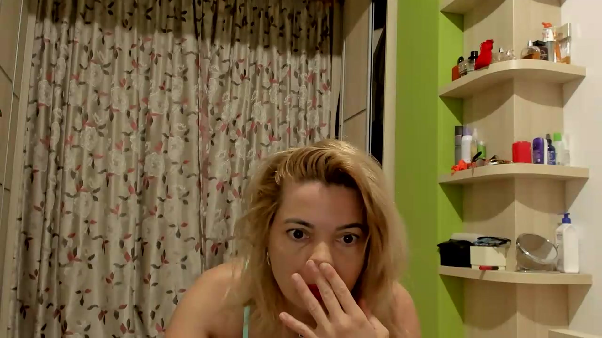 Gallery image thumbnail from A_Happy_Place's myfreecams stream on, 05/20/2026, 20:41 image 16 of 20