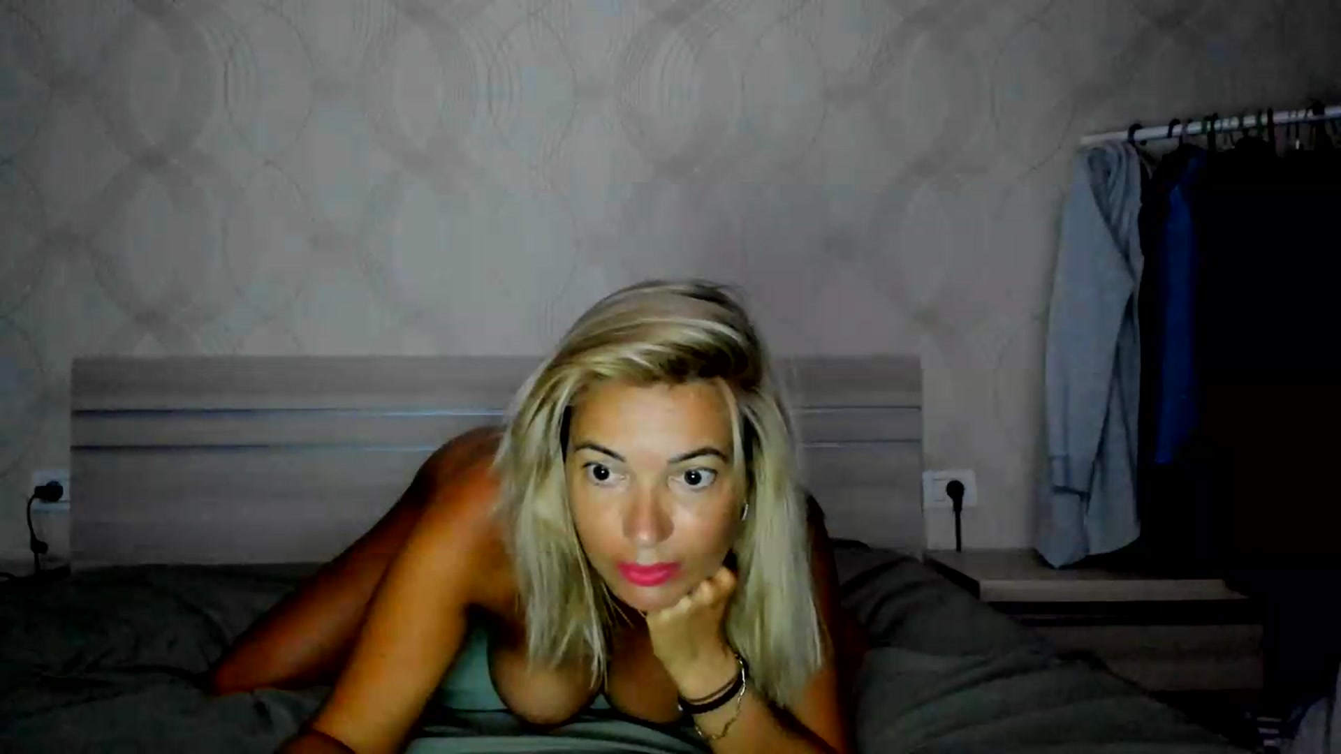 Gallery image thumbnail from A_Happy_Place's myfreecams stream on, 06/22/2026, 21:04 image 19 of 20