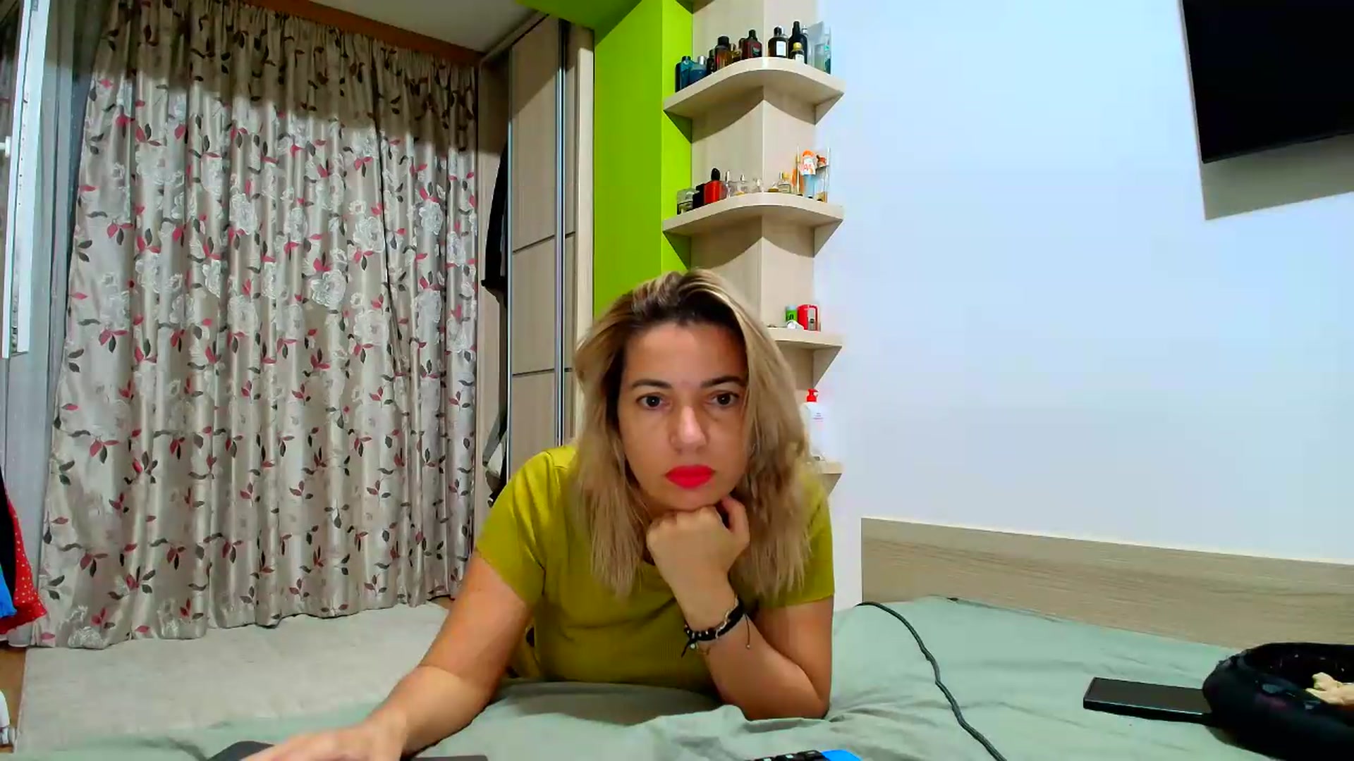 Gallery image thumbnail from A_Happy_Place's myfreecams stream on, 08/29/2026, 20:15 image 20 of 20