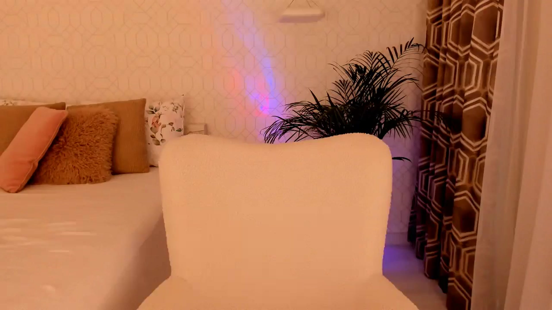 Gallery image thumbnail from A_N_A__'s myfreecams stream on, 01/10/2025, 08:20 image 2 of 20