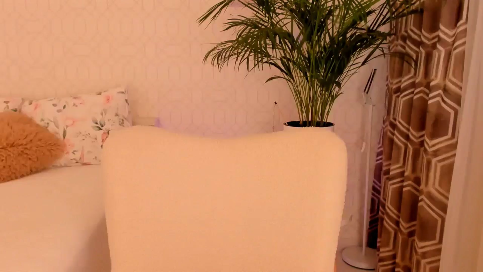 Gallery image thumbnail from A_N_A__'s myfreecams stream on, 03/15/2025, 08:36 image 19 of 20