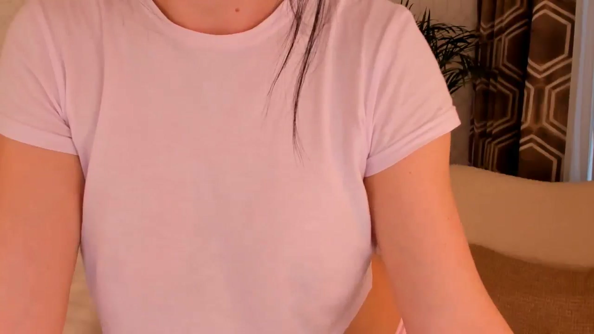 Gallery image thumbnail from A_N_A__'s myfreecams stream on, 03/18/2025, 06:48 image 4 of 20