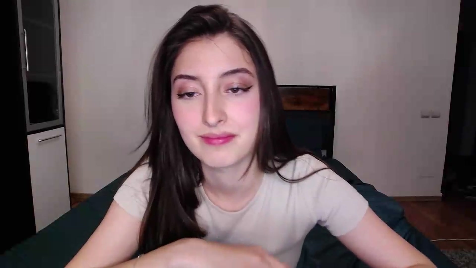 Gallery image thumbnail from A_Ria's myfreecams stream on, 04/30/2026, 17:36 image 9 of 20