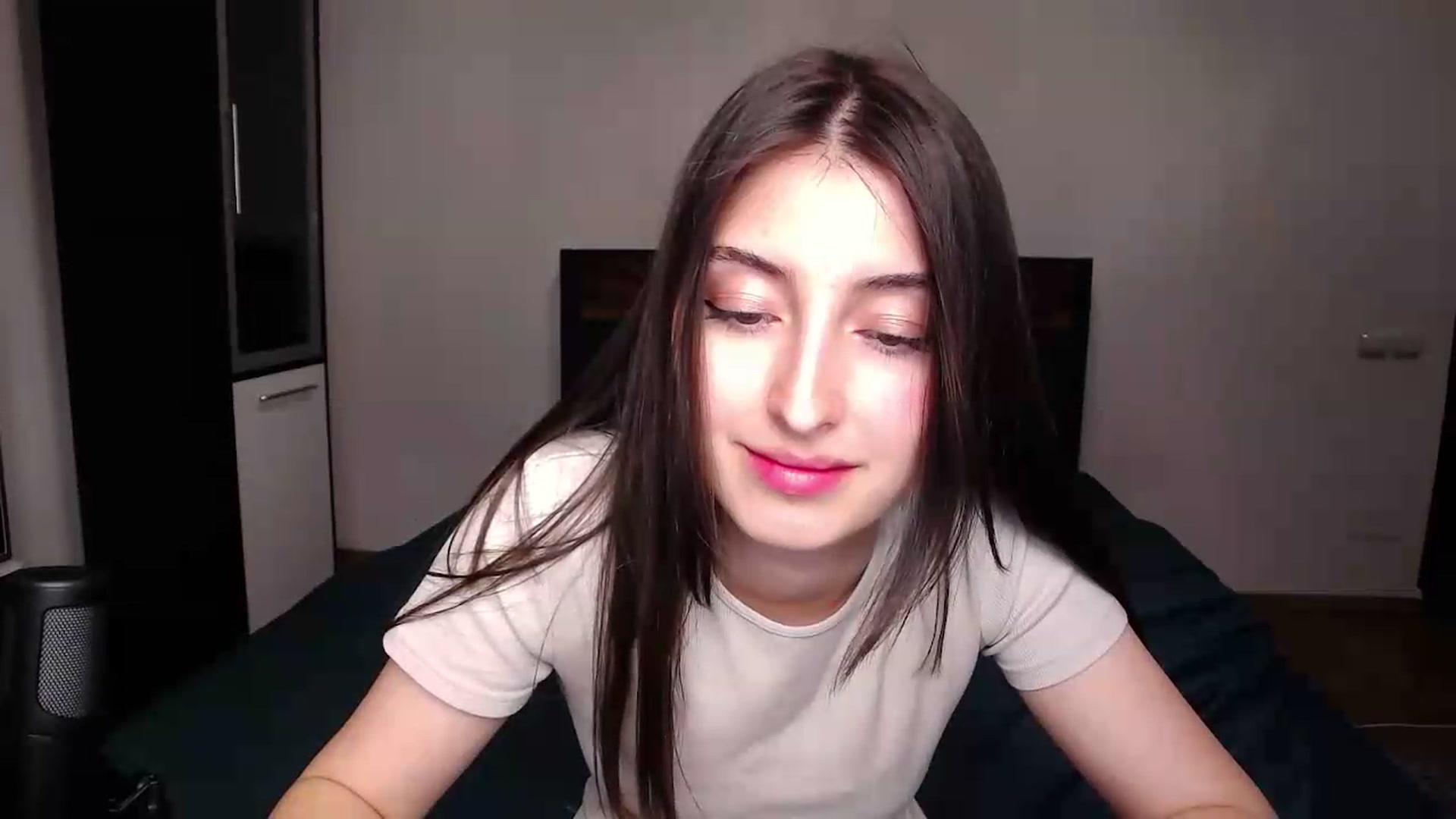 Gallery image thumbnail from A_Ria's myfreecams stream on, 04/30/2026, 19:18 image 20 of 20