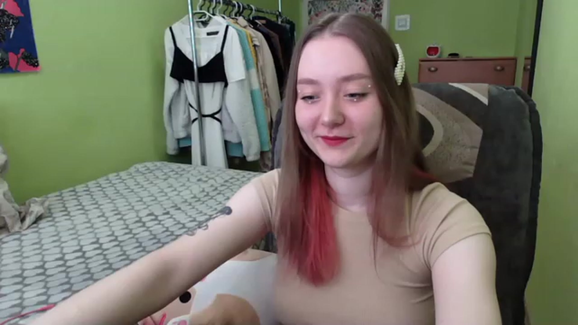 Gallery image thumbnail from A_Sophie's myfreecams stream on, 03/17/2023, 10:36 image 6 of 20