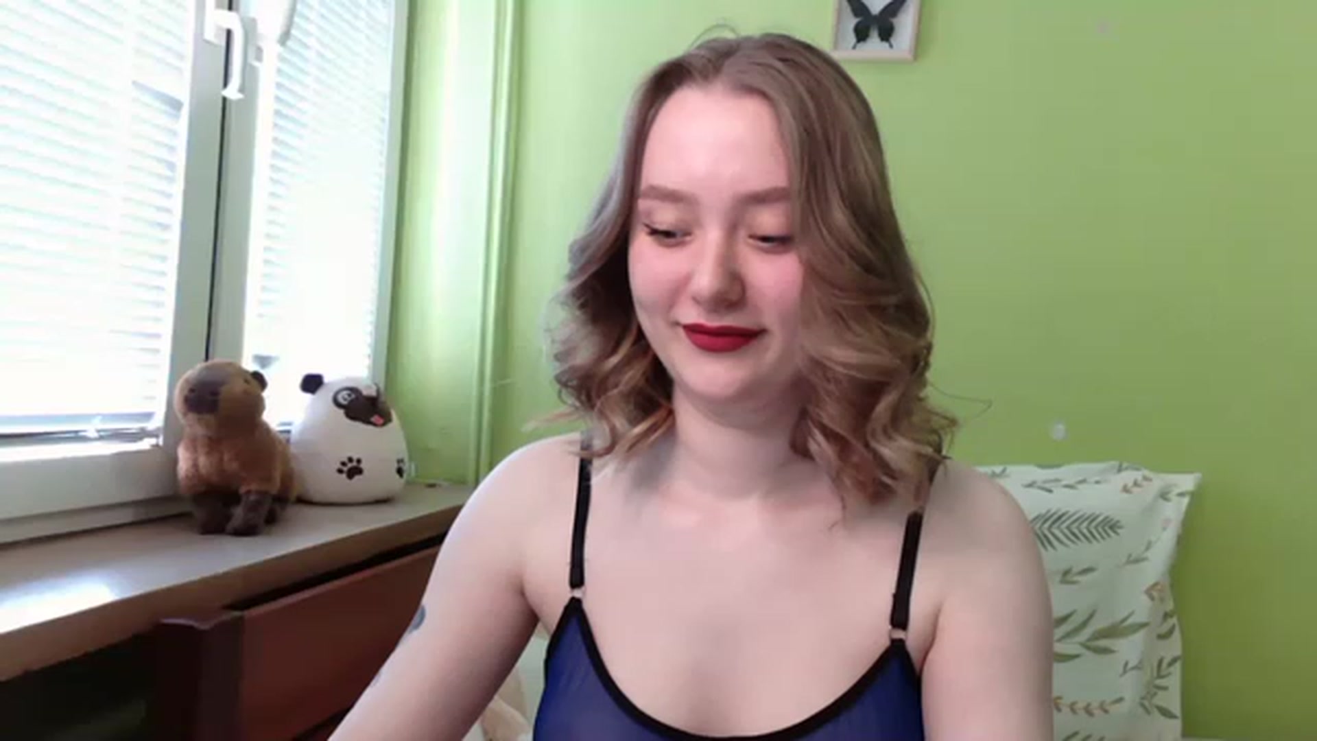 Gallery image thumbnail from A_Sophie's myfreecams stream on, 06/04/2023, 10:52 image 6 of 20