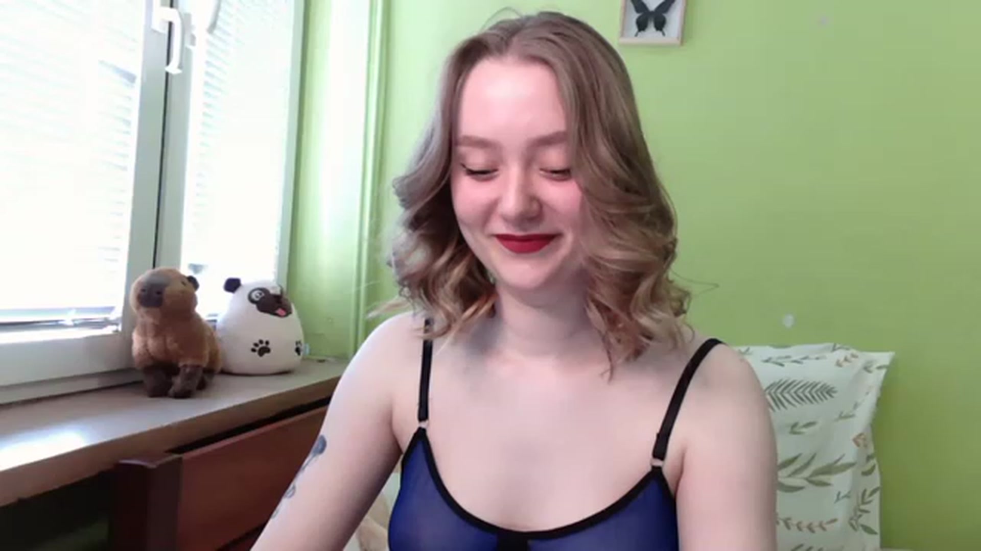 Gallery image thumbnail from A_Sophie's myfreecams stream on, 06/04/2023, 10:52 image 3 of 20