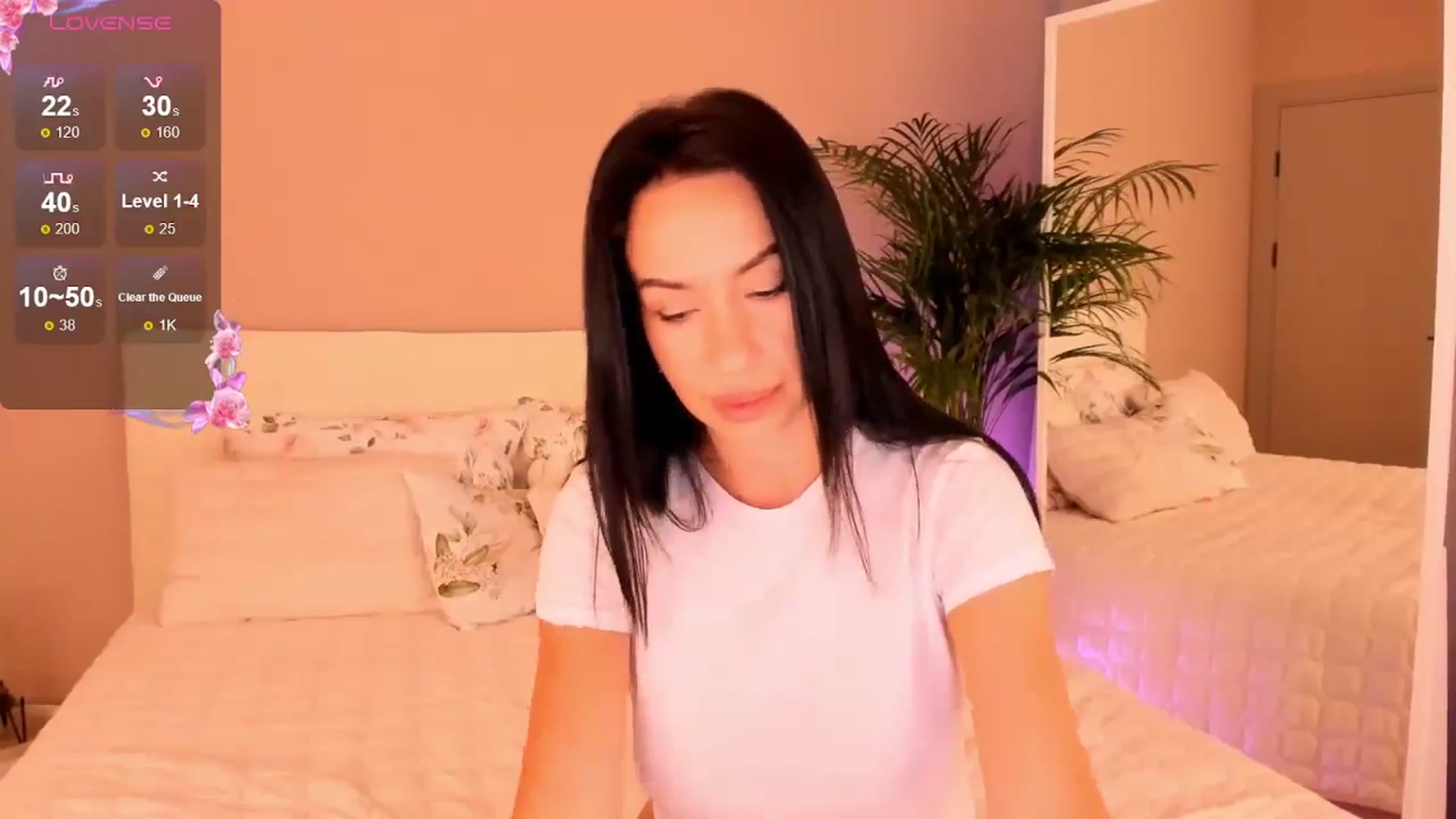 Gallery image thumbnail from A__N_A_'s myfreecams stream on, 08/20/2024, 05:37 image 6 of 20