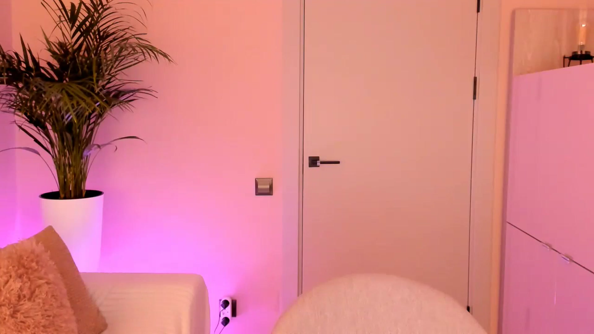 Gallery image thumbnail from A__N_A_'s myfreecams stream on, 10/03/2024, 07:45 image 8 of 20