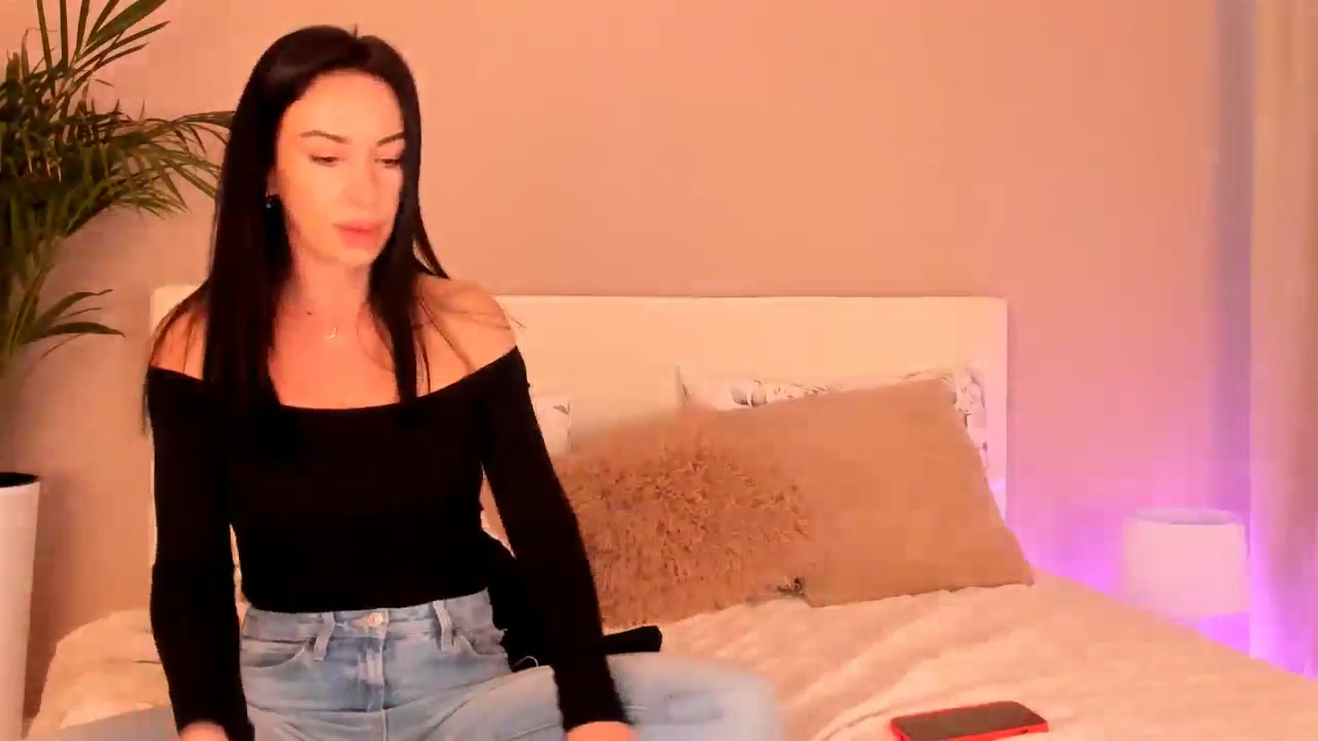 Gallery image thumbnail from A__N_A_'s myfreecams stream on, 10/19/2024, 10:06 image 16 of 20