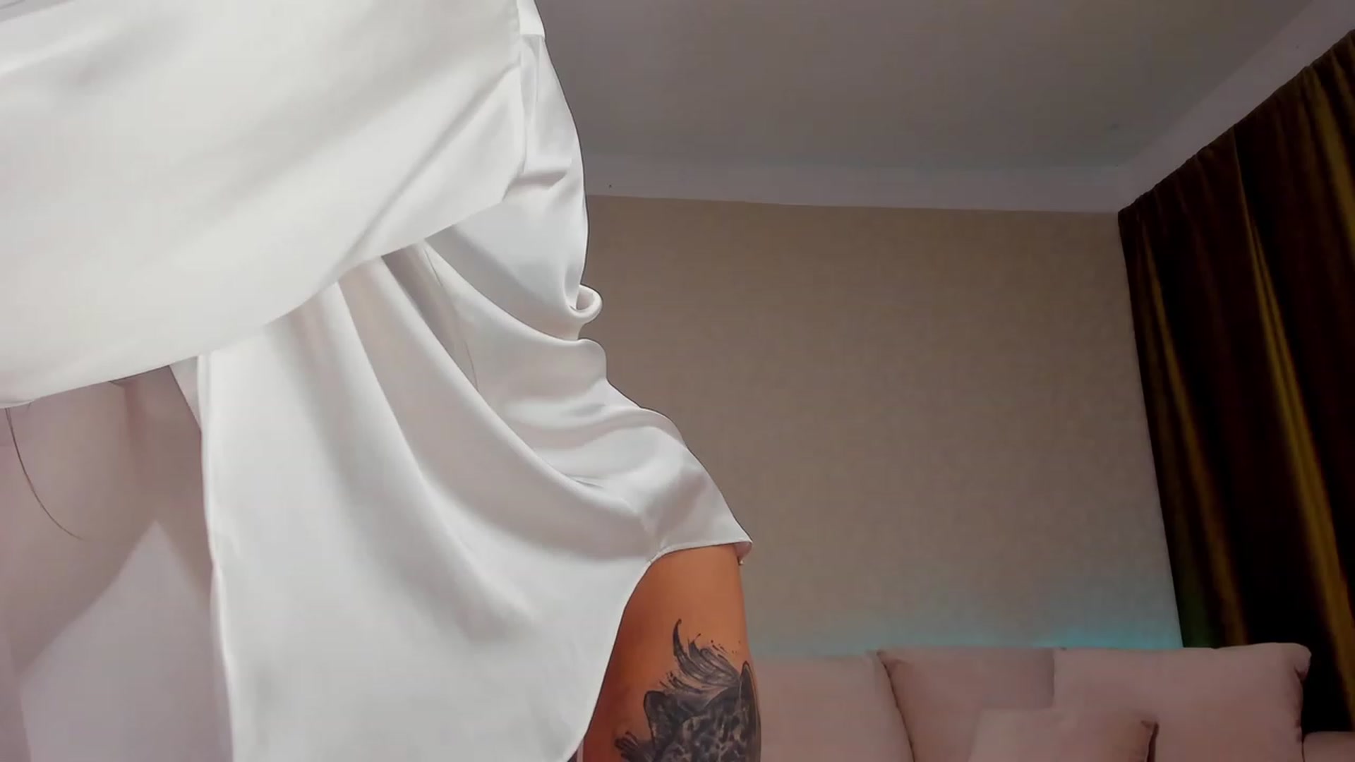 Gallery image thumbnail from A__N__A's myfreecams stream on, 11/14/2022, 13:33 image 1 of 20