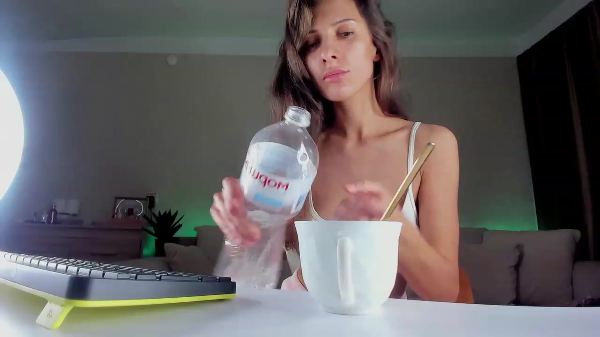 Gallery image thumbnail from A__N__A's myfreecams stream on, 11/29/2022, 10:34 image 16 of 20