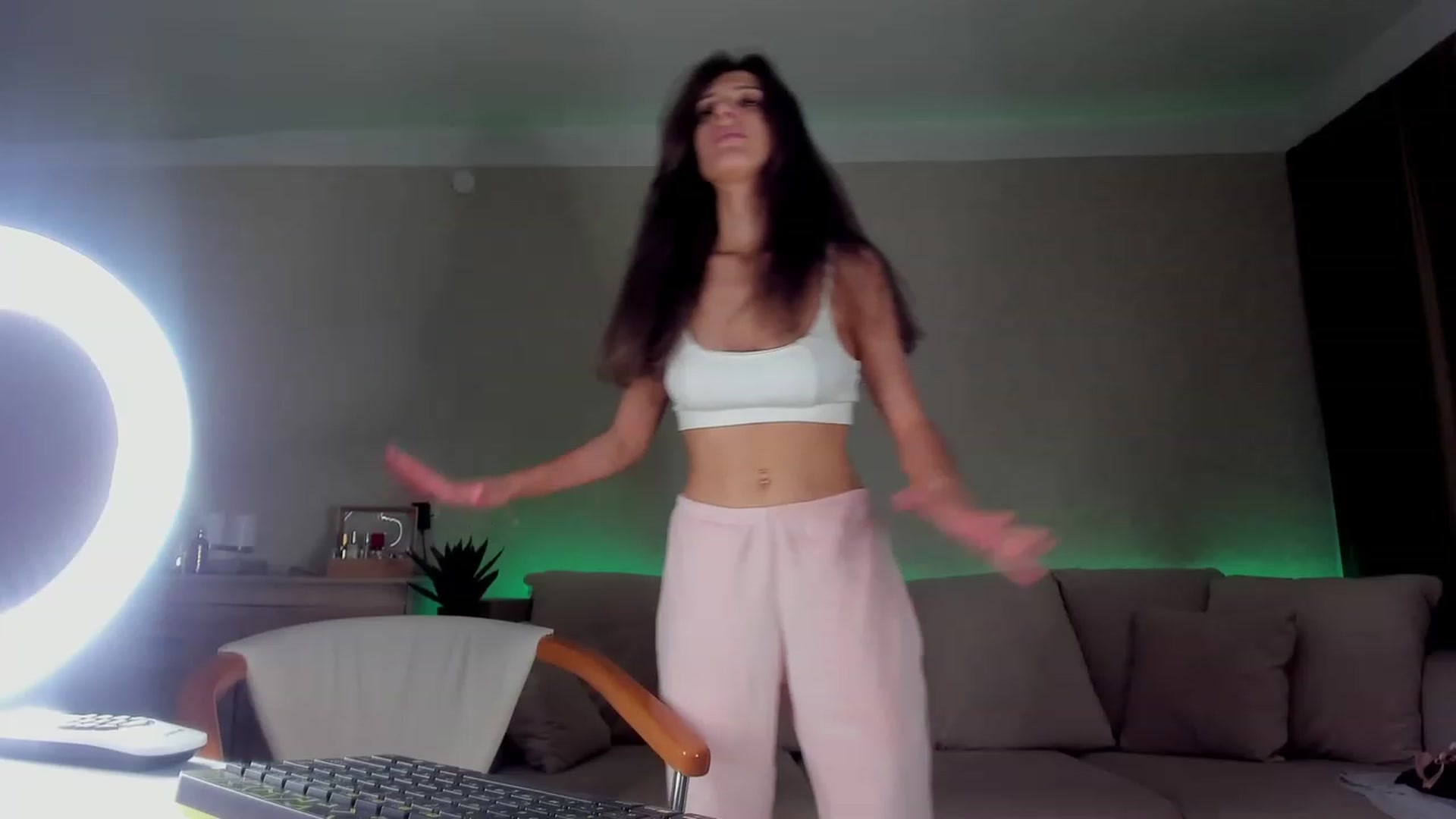 Gallery image thumbnail from A__N__A's myfreecams stream on, 11/29/2022, 10:34 image 19 of 20
