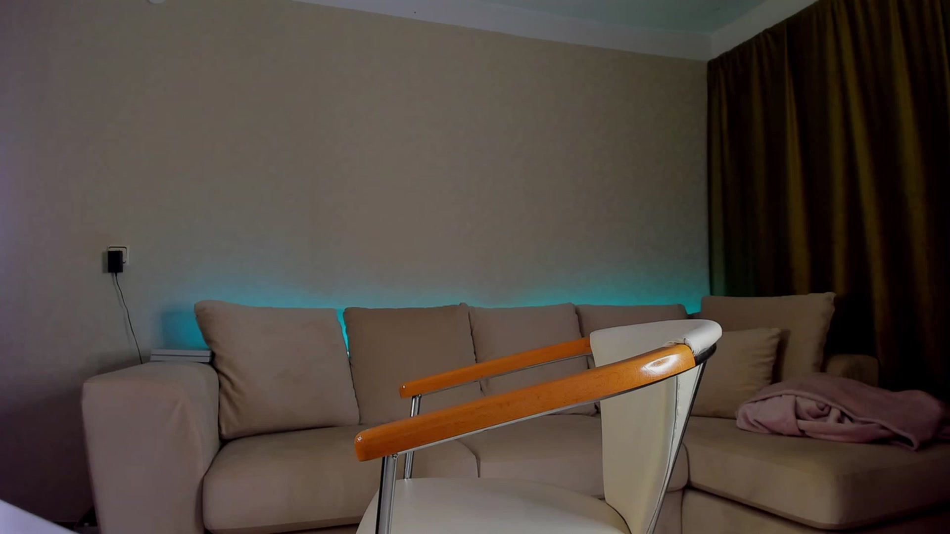 Gallery image thumbnail from A__N__A's myfreecams stream on, 12/28/2022, 04:13 image 10 of 20