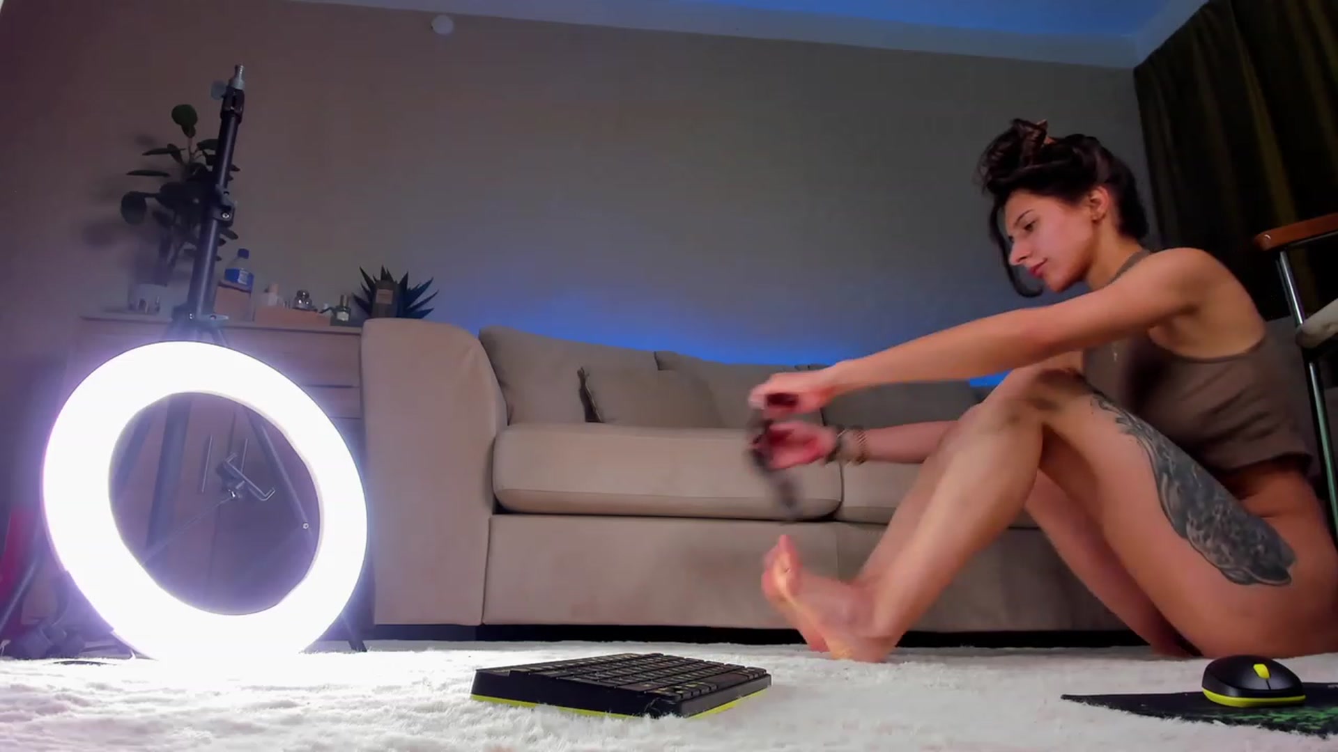 Gallery image thumbnail from A__N__A's myfreecams stream on, 01/03/2023, 15:17 image 16 of 20