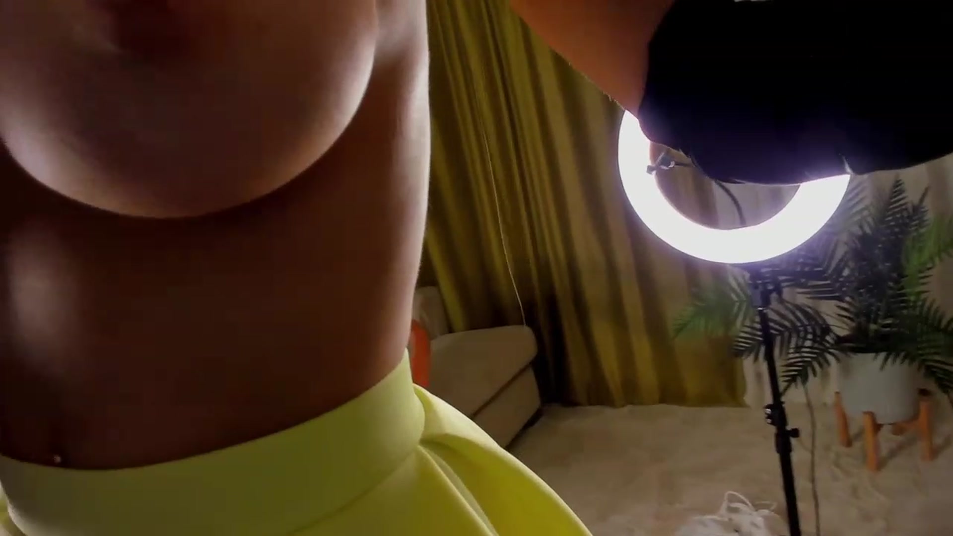 Gallery image thumbnail from A__N__A's myfreecams stream on, 01/27/2023, 03:38 image 13 of 20