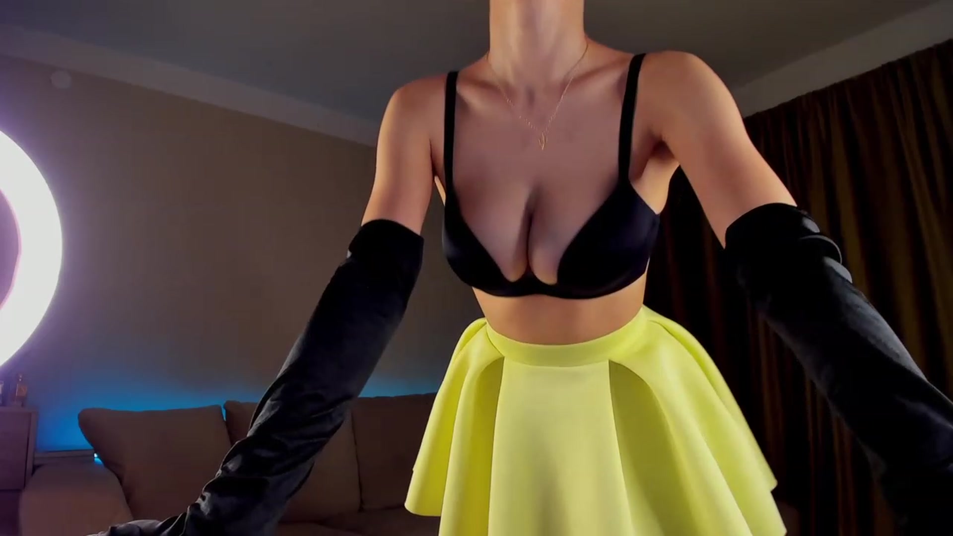 Gallery image thumbnail from A__N__A's myfreecams stream on, 01/27/2023, 03:38 image 16 of 20